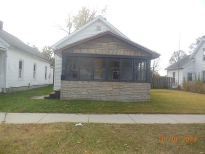 737 E 4th Street, House other with 2 bedrooms, 1 bathrooms and null parking in Mishawaka IN | Image 1