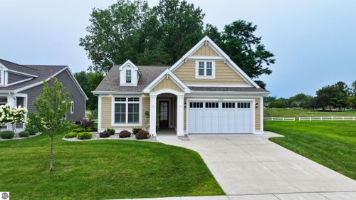 4169 Village Green, Freeland, MI, 48623 | Card Image
