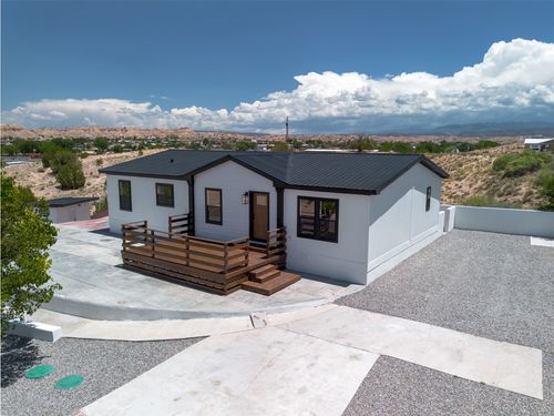 14 A N Camino Seco, Espanola, NM, 87532 | Card Image