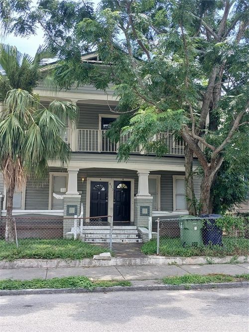 923 E 20th Ave, TAMPA, FL, 33605-2577 | Card Image