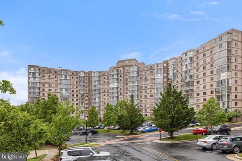 unit-414-19355 Cypress Ridge Ter, LEESBURG, VA, 20176-6904 | Card Image