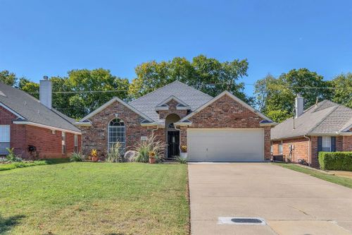 106 Blue Bonnet Circle, Justin, TX, 76247 | Card Image