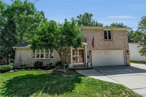 369 Countryside Ln, Amherst, NY, 14221-1621 | Card Image