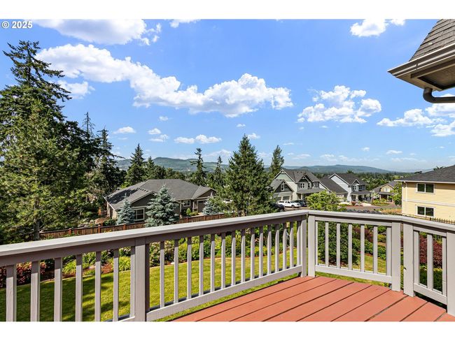 380 Mountaingate Dr, House other with 3 bedrooms, 3 bathrooms and 3 parking in Springfield OR | Image 40