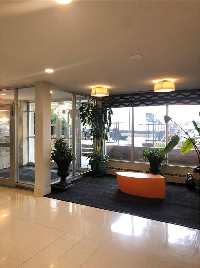 APT-3R - 150 Hawthorne St, Home with 0 bedrooms, 1 bathrooms and null parking in Brooklyn NY | Image 7
