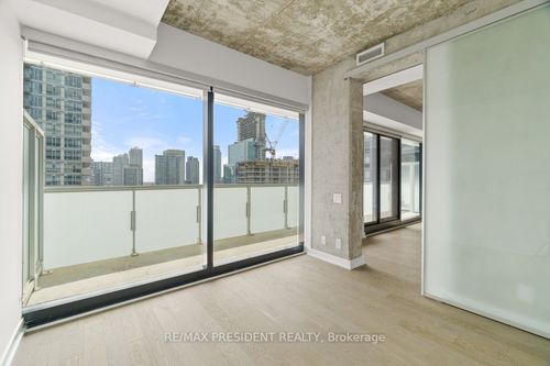 2301-11 Charlotte St, Toronto, ON, M5V0M6 | Card Image