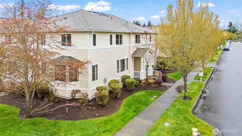 unit-a-2010 Garry Oaks Ave, Dupont, WA, 98327-7795 | Card Image