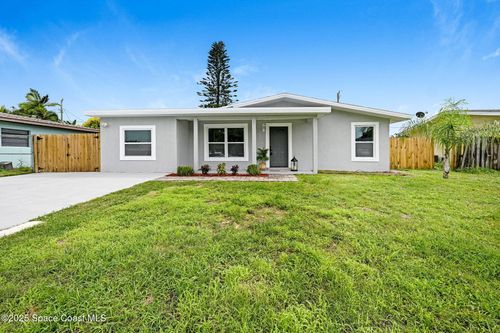 573 Mandan Ave, Melbourne, FL, 32935-2638 | Card Image