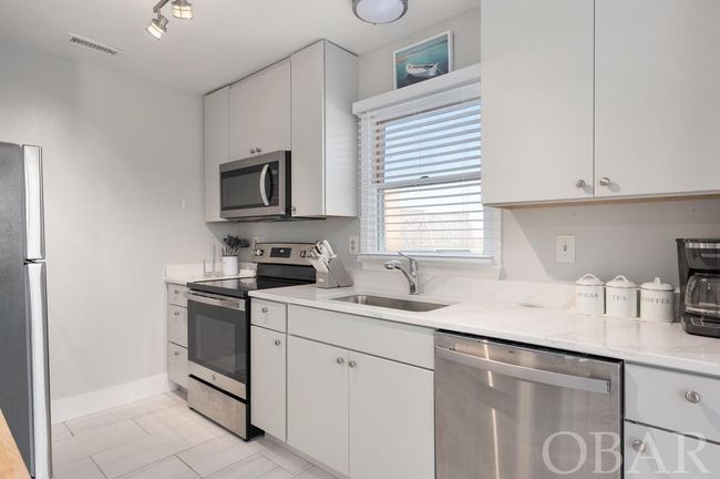 2004 Neptune Way, Condo with 2 bedrooms, 3 bathrooms and null parking in Kitty Hawk NC | Image 12