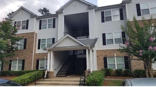 10201 Fairington Ridge Cir, Lithonia, GA, 30038-5630 | Card Image