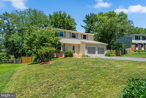 16716 Sioux Ln, GAITHERSBURG, MD, 20878-2045 | Card Image