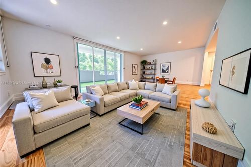 apt-249-121 Crandon Blvd, Key Biscayne, FL, 33149-1644 | Card Image