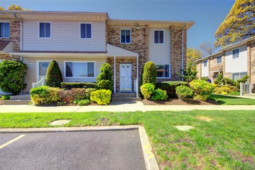 30-1595 N Central Ave, Valley Stream, NY, 11580-1185 | Card Image