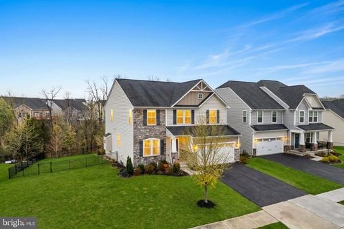 107 Cabbage White Dr, LAKE FREDERICK, VA, 22630-2209 | Card Image