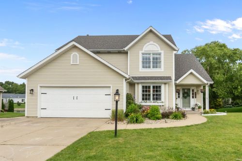 51704 Villager Pkwy, Granger, IN, 46530-8543 | Card Image