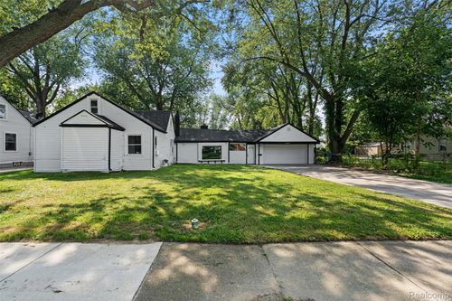 23819 Wellington Ave, Warren, MI, 48089-5746 | Card Image