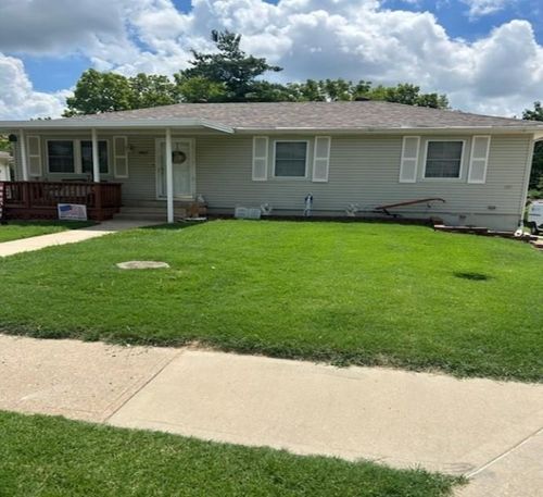 1906 N Grove Drive, Independence, MO, 64058 | Card Image