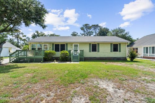 210 Ne 52nd St, Oak Island, NC, 28465-5127 | Card Image
