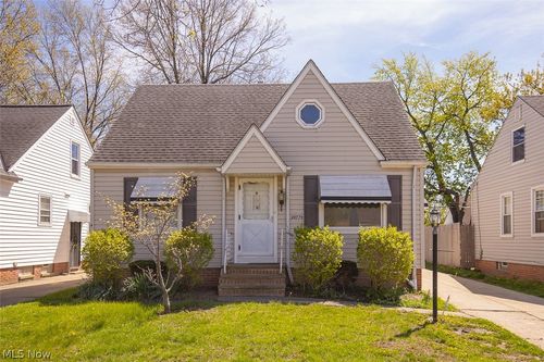 20770 Morris Ave, Euclid, OH, 44123-2914 | Card Image