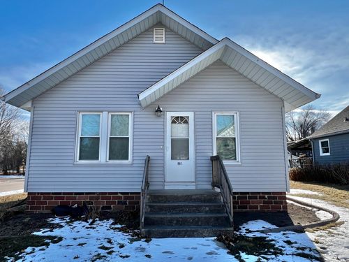 901 12th Ave, Clarkfield, MN, 56223-1328 | Card Image