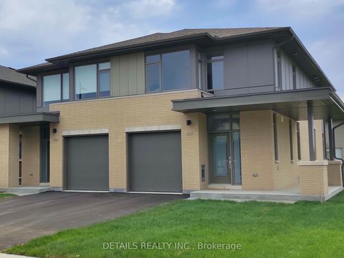 303 Wigwas St, Ottawa, ON, K1K5A1 | Card Image