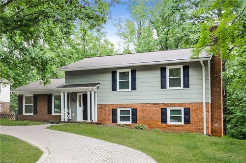 307 Pendleton Dr, Greensboro, NC, 27409-2309 | Card Image