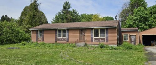 17 Jennings Dr, Bennington, VT, 05201-2120 | Card Image