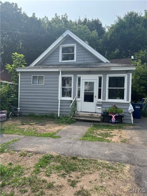 175 Forest Ave, Syracuse, NY, 13205-1648 | Card Image