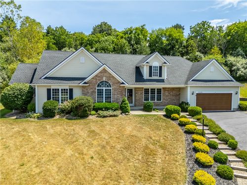 7359 Sachem Trl, Victor, NY, 14564-8968 | Card Image