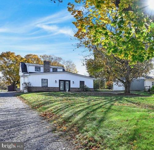 126 Lawn Rd, PALMYRA, PA, 17078-8955 | Card Image