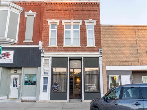 109 S Main St, Clarksville, IA, 50619-2022 | Card Image