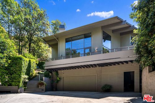 3386 Mandeville Canyon Rd, Los Angeles, CA, 90049 | Card Image