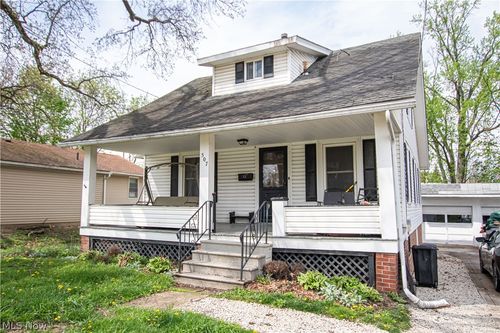 507 W Smith Rd, Medina, OH, 44256-2356 | Card Image