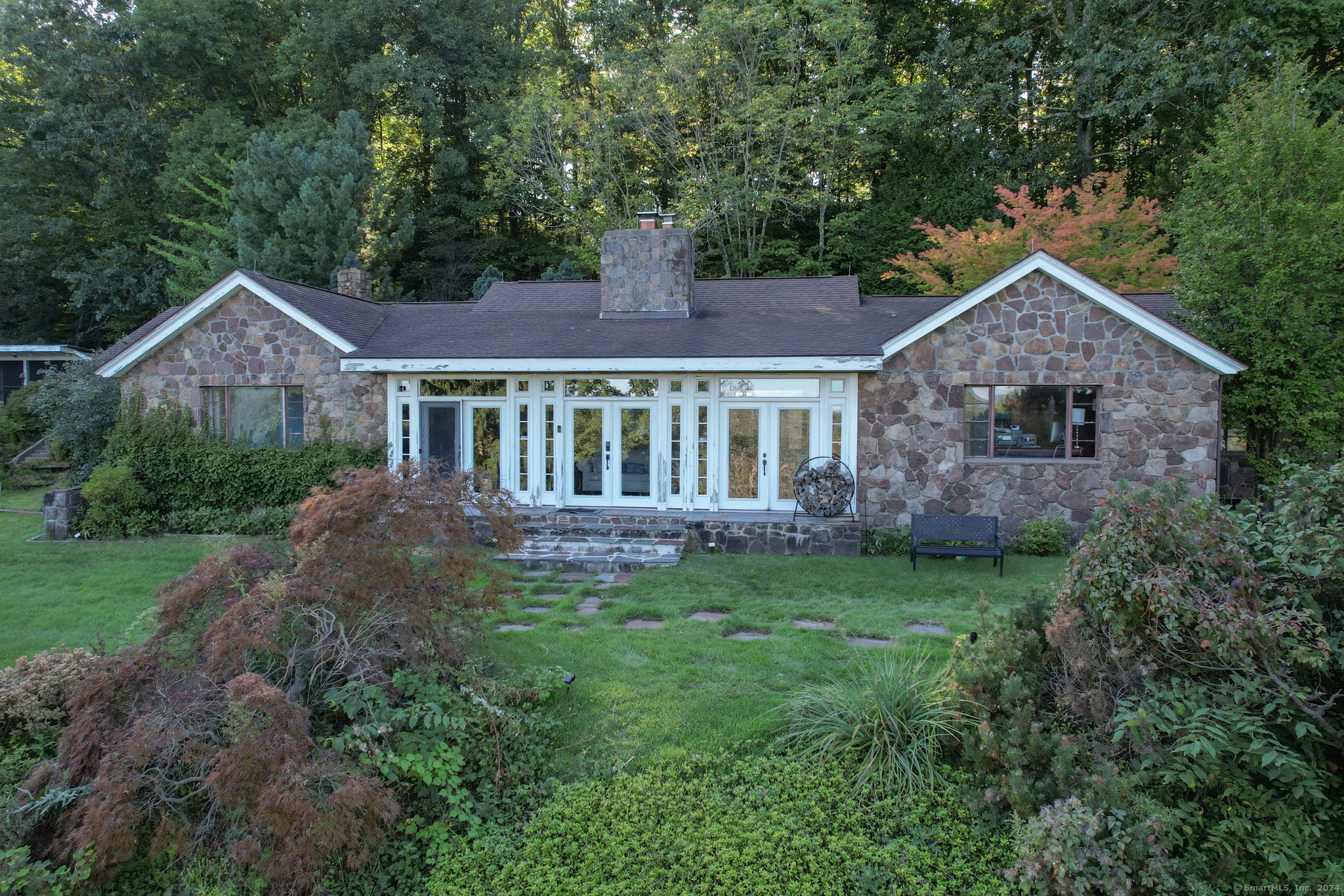 Jackson Hill Rd, Middlefield, CT 06455