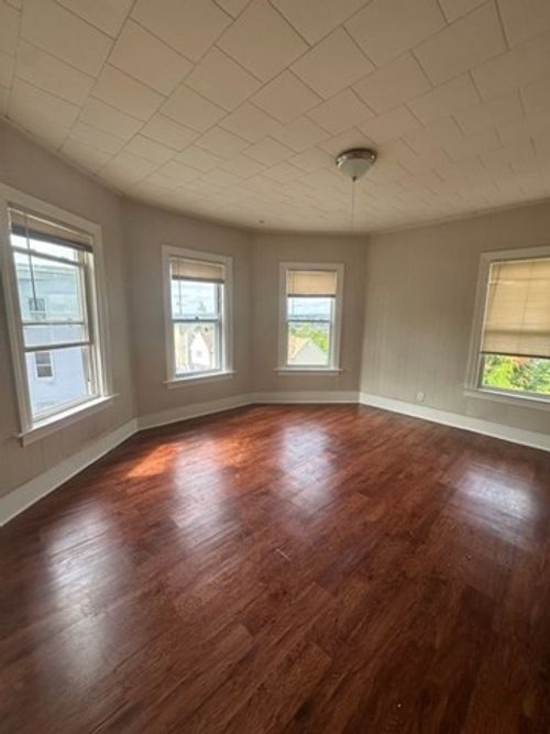 apt-3-25 Columbia St, Worcester, MA, 01604-4687 | Card Image