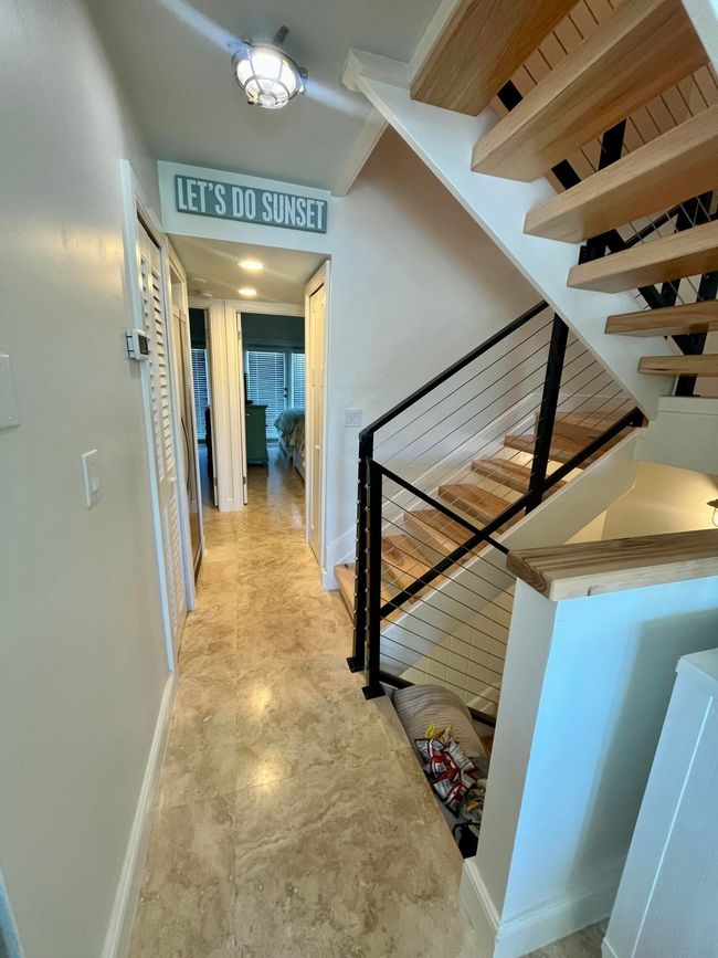 2nd Floor Hallway | Image 29