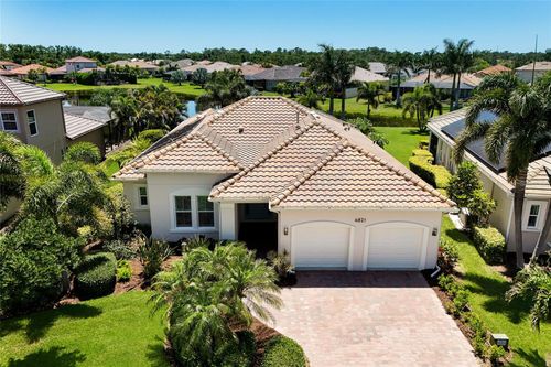 4821 Royal Dornoch Cir, BRADENTON, FL, 34211-8444 | Card Image