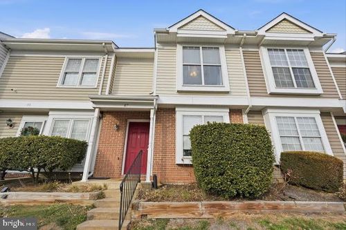 87 Sudbury Sq, STERLING, VA, 20164-3234 | Card Image