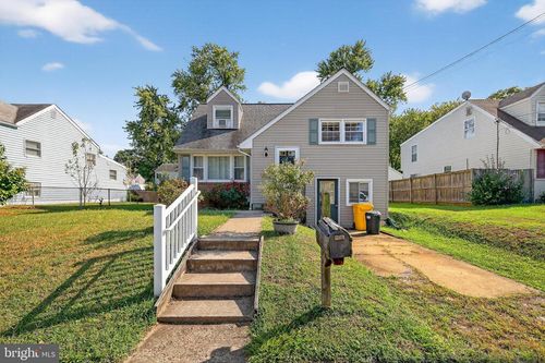 303 Oxford Dr, GLEN BURNIE, MD, 21061-4136 | Card Image