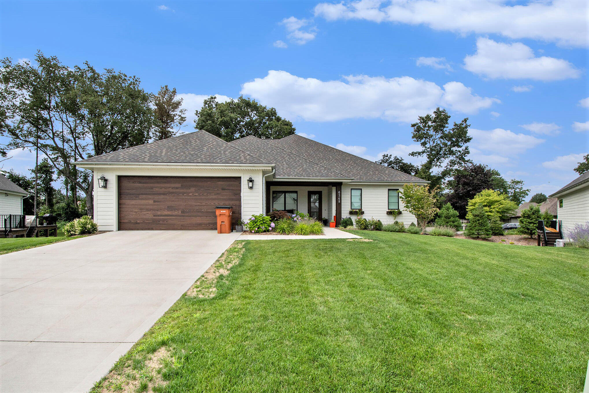 Lamppost Cir, Grand Rapids, MI 49546