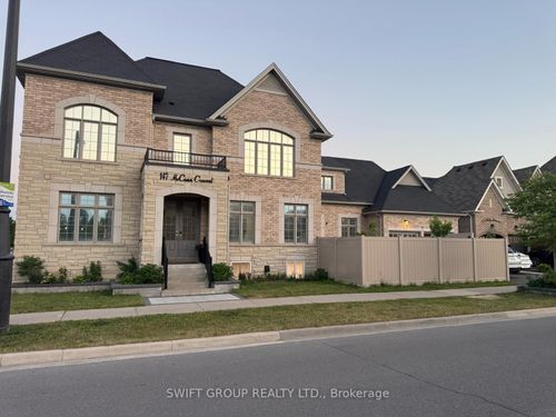 upper-147 Mccann Cres, Bradford, ON, L3Z0M6 | Card Image