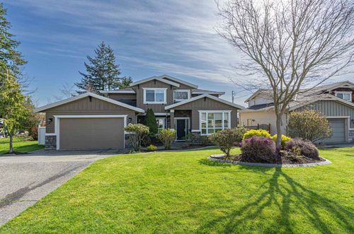 1368 Kent St, White Rock, BC, V4B4T7 | Card Image