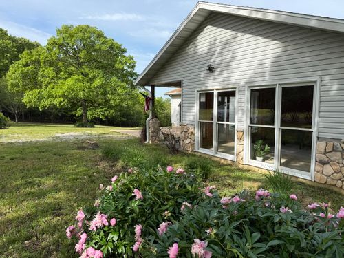 209 County Road 124, Wasola, MO, 65773-5351 | Card Image