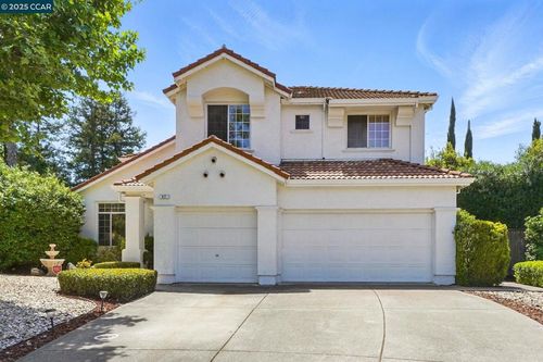 47 La Canada Ct, Clayton, CA, 94517-1749 | Card Image