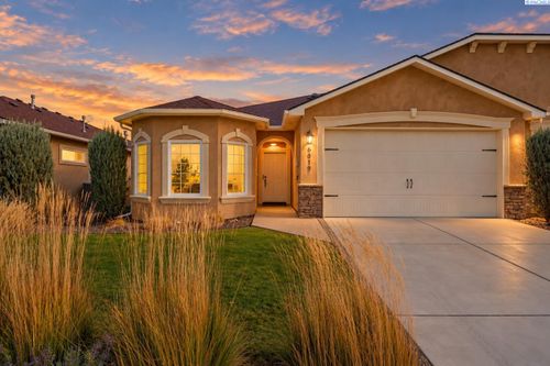 6019 Vincenzo Dr, Pasco, WA, 99301-8485 | Card Image