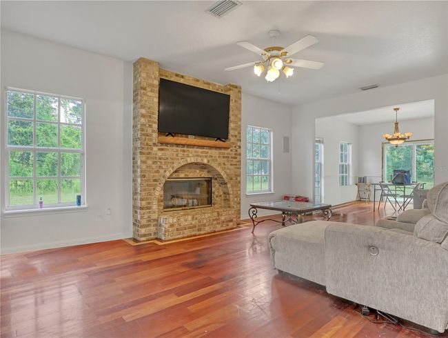 2155 Tomato Farm Rd, House other with 3 bedrooms, 3 bathrooms and null parking in Mims FL | Image 9