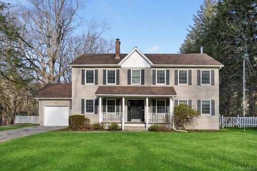 21 Mile Rd, Suffern, NY, 10901-3505 | Card Image