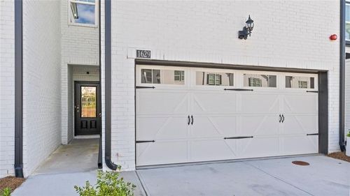 1629 Flint River Pl Se, Smyrna, GA, 30126-3092 | Card Image