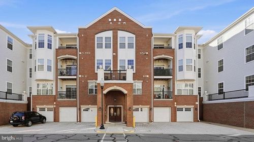 unit-406-9202 Charleston Dr, Manassas, VA, 20110-2833 | Card Image