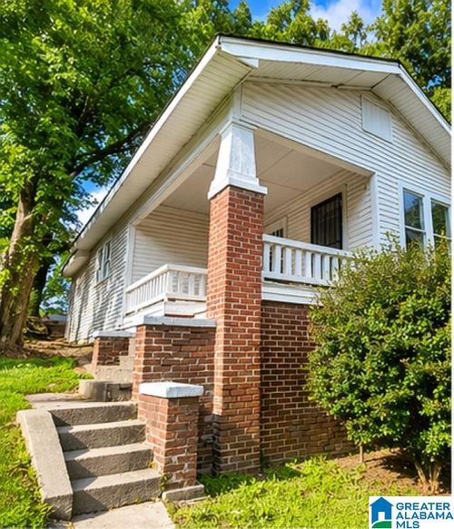 504 9th Ave, MIDFIELD, AL, 35228-2923 | Card Image